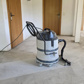 Powerful Twin-Motor 80 Litre Wet/Dry Vacuum, with Floorbar - MAXVAC DV80-LBN-FB