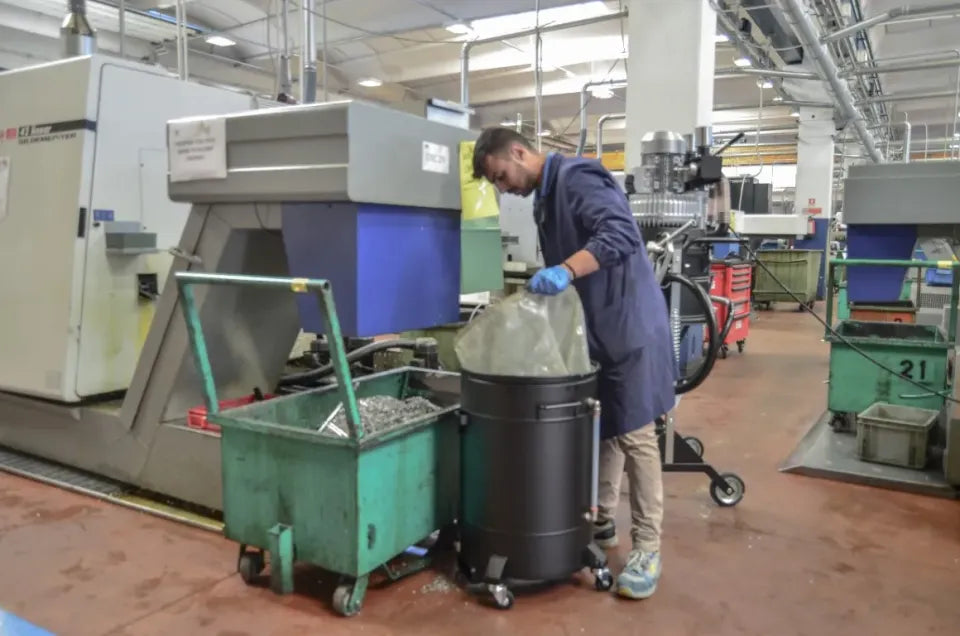 MAXVAC SUPRA SV1-425-LBO Oil & Swarf