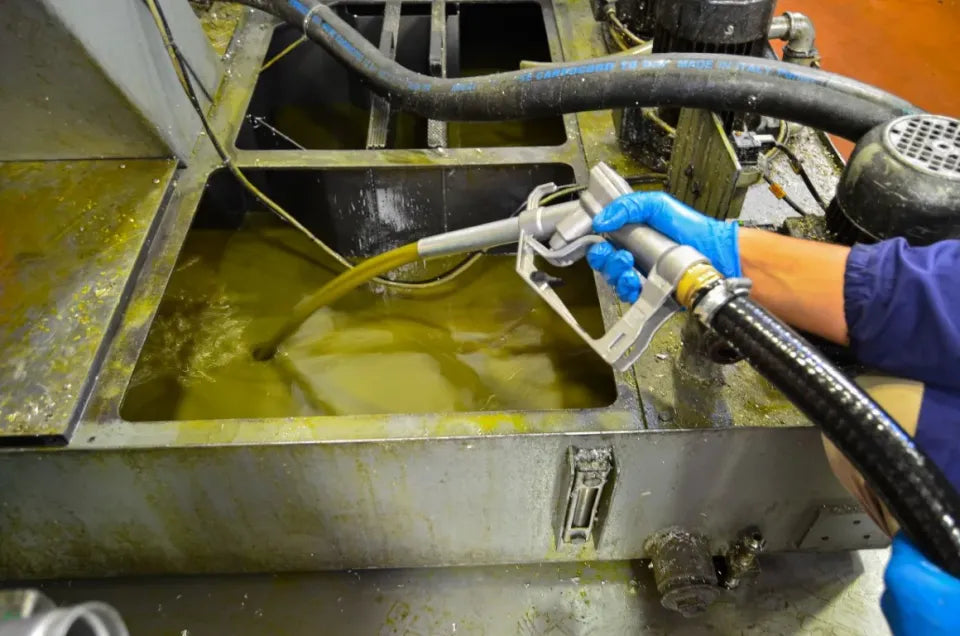 MAXVAC SUPRA SV1-425-LBO Oil & Swarf