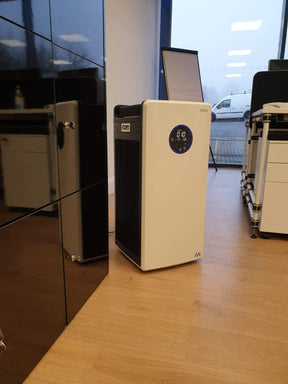 HEPA UV-C Air Purifier MAXVAC Medi® 8 with Variable Air-flow for rooms up to 260m3