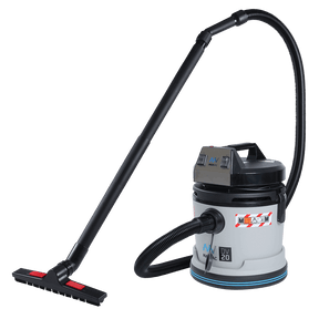 MAXVAC 20L M-Class Vacuum with manual Filter-Clean, Complete Accessories Set